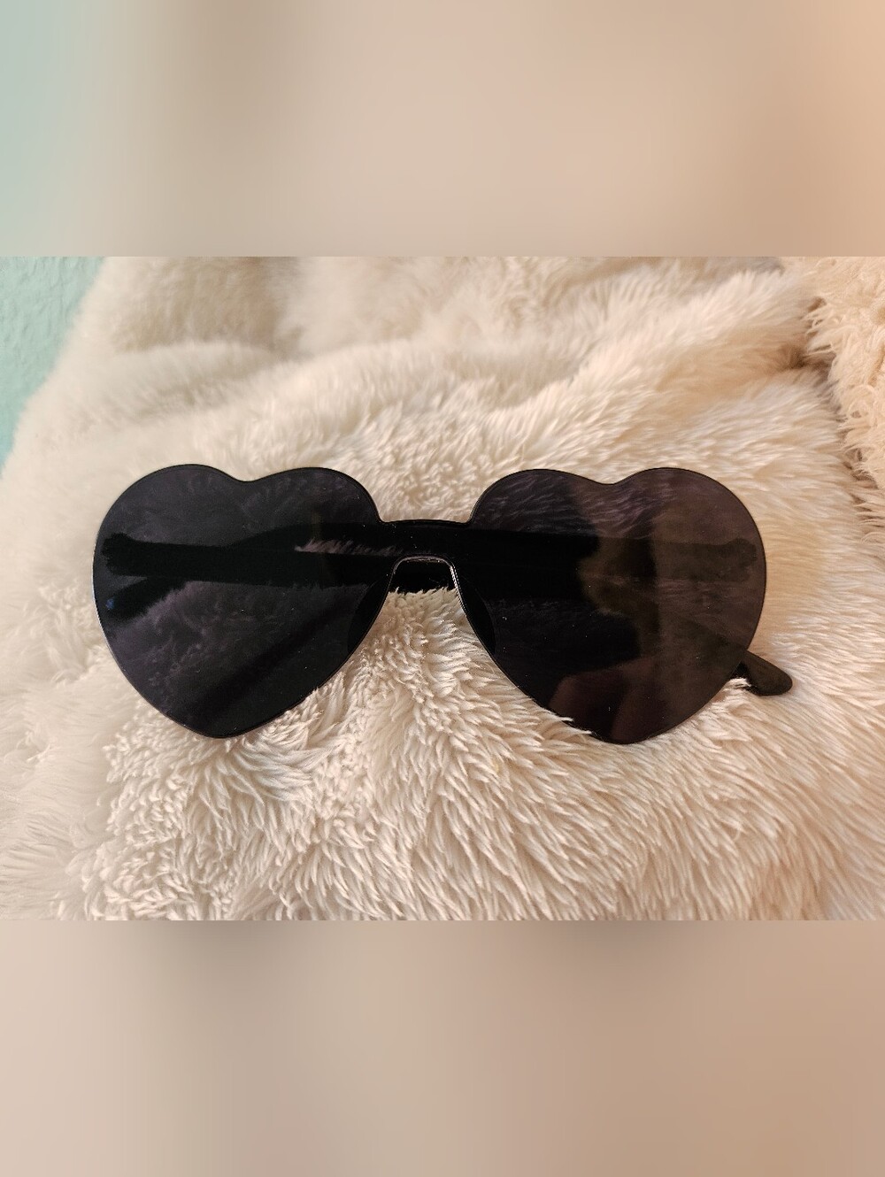 Black Heart Shaped Women's Sunglasses